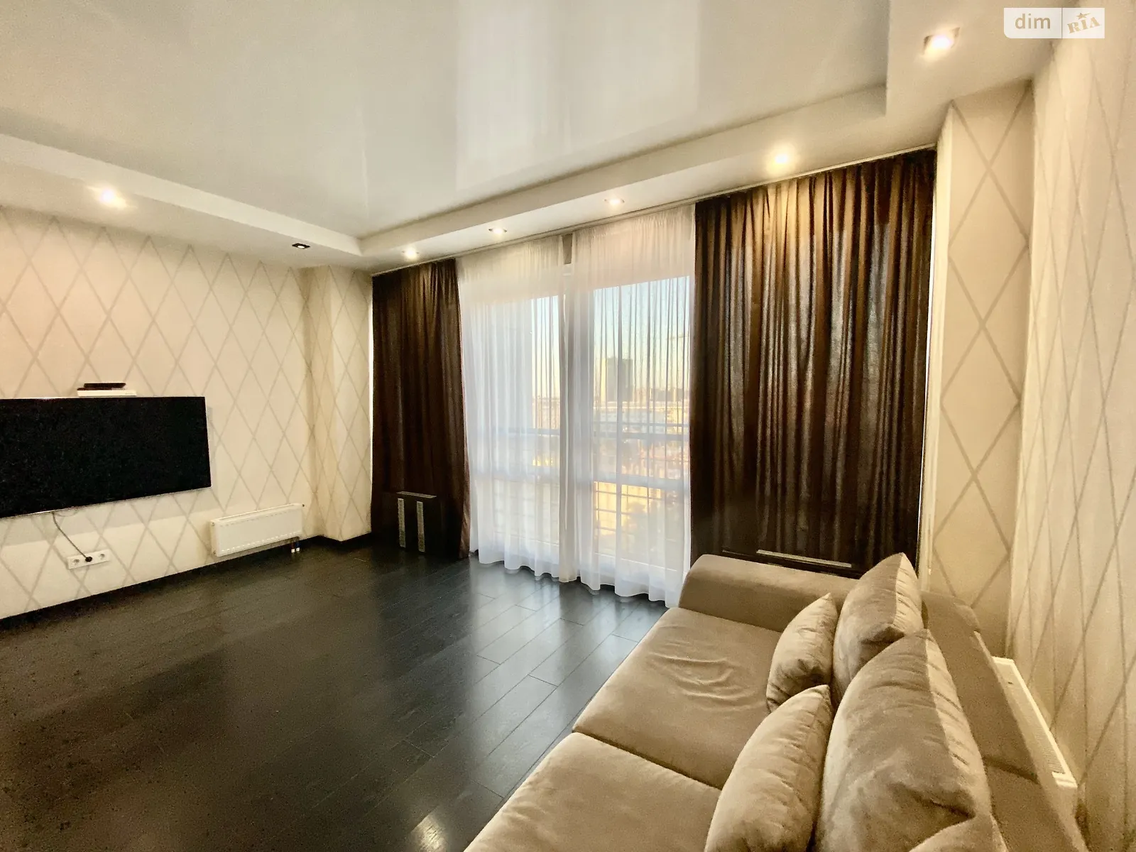 Продается 2-комнатная квартира 74.8 кв. м в Днепре, просп. Поля Александра, 16 - фото 1