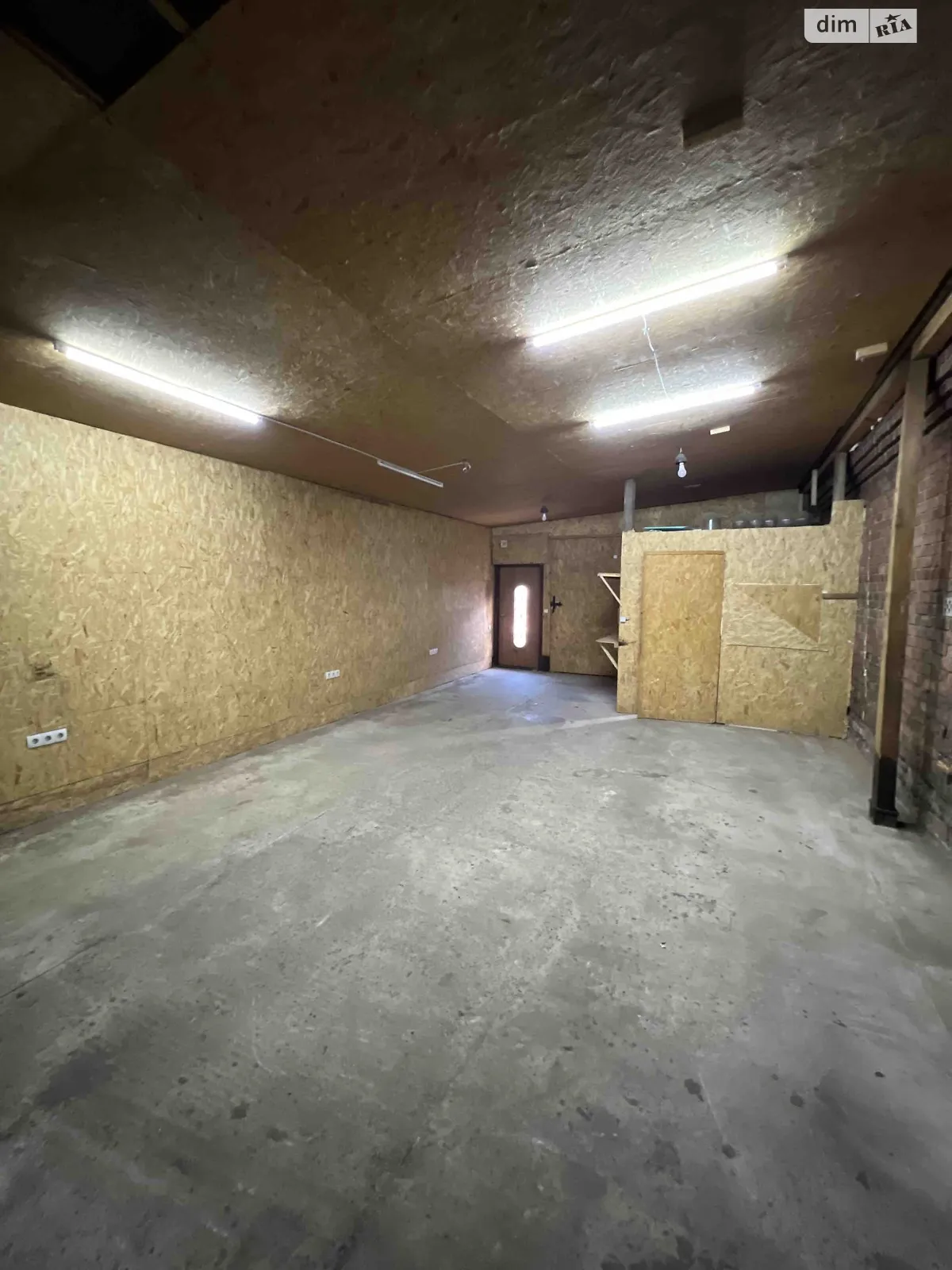 Сдается в аренду помещения свободного назначения 85 кв. м в 1-этажном здании, цена: 12799 грн - фото 1