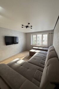 Продаж квартири, Черкаси, р‑н. Казбет, Хрещатик вулиця, буд. 55