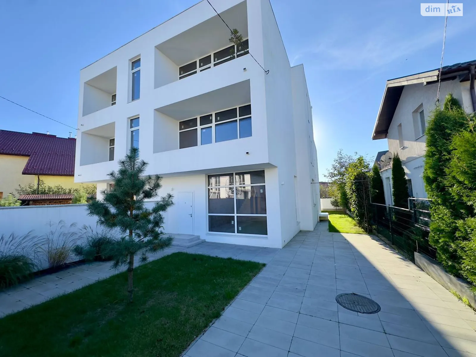 Продається будинок 3 поверховий 228.1 кв. м з гаражем, цена: 182000 $ - фото 1
