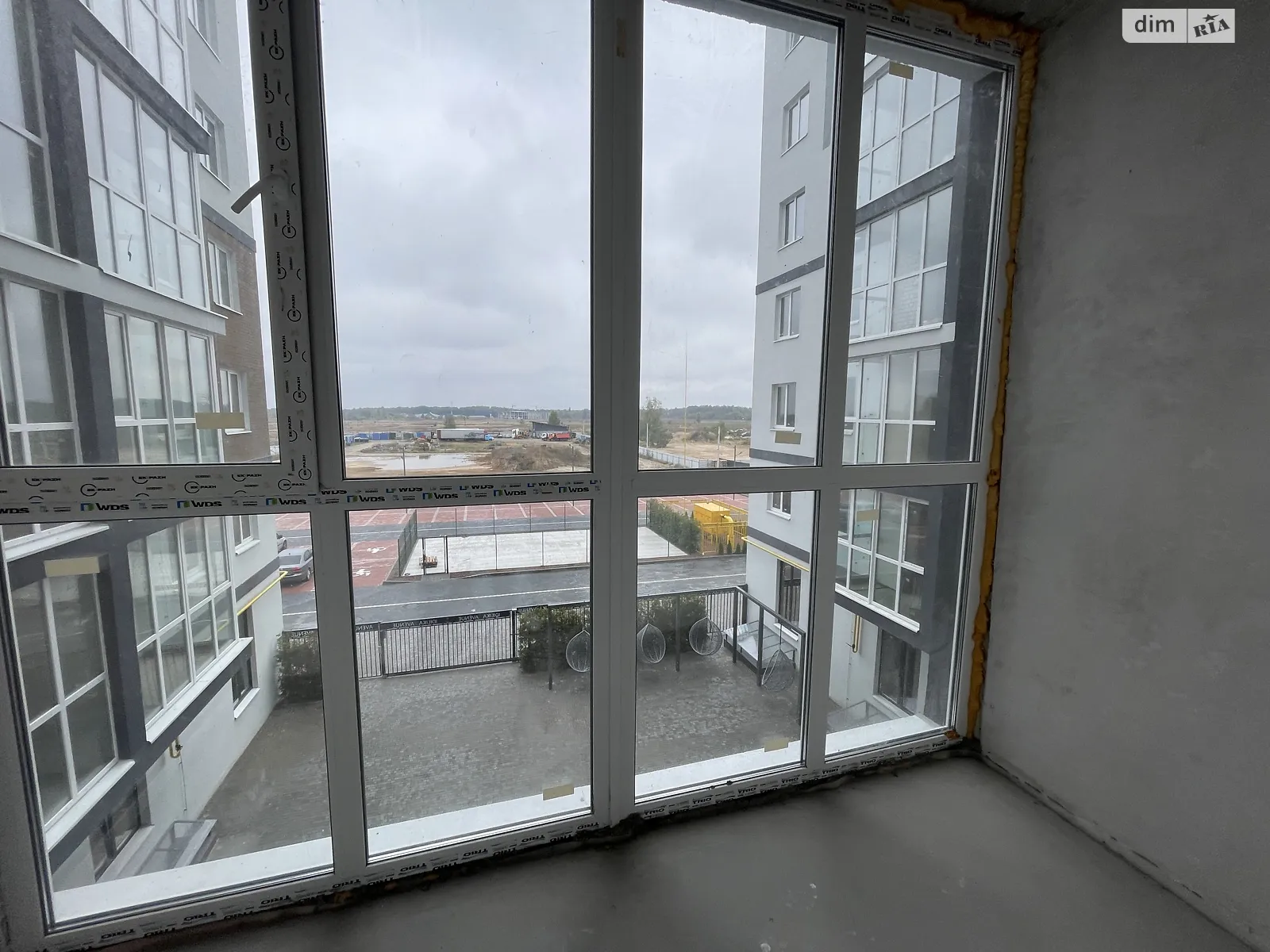 Продается 1-комнатная квартира 41 кв. м в Буче, ул. Бориса Гмыри, 7 - фото 1