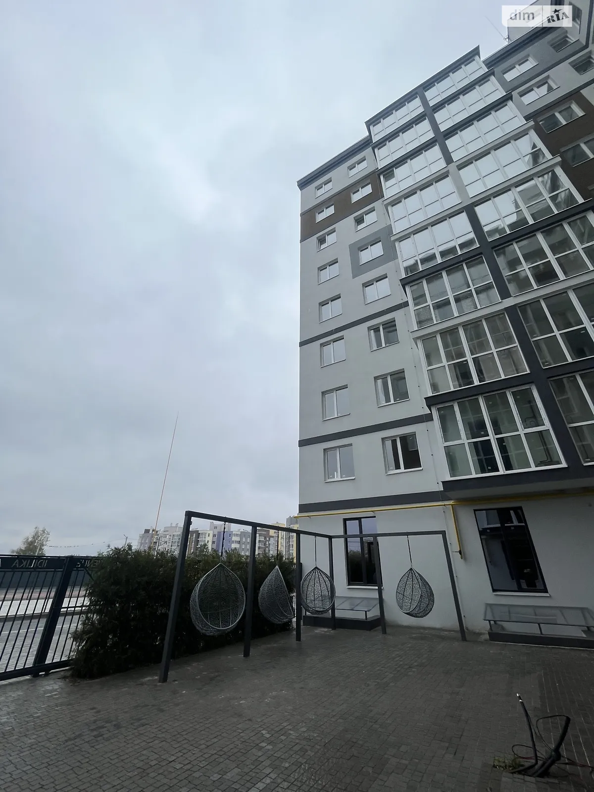 Продається 1-кімнатна квартира 42 кв. м у Бучі, вул. Бориса Гмирі, 7 - фото 1