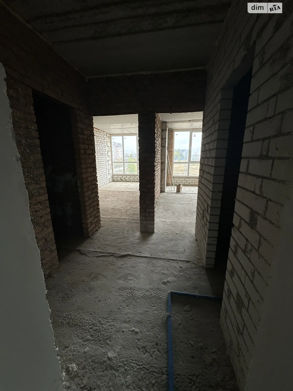 Продається 1-кімнатна квартира 43 кв. м у Бучі, вул. Бориса Гмирі, 7 - фото 1