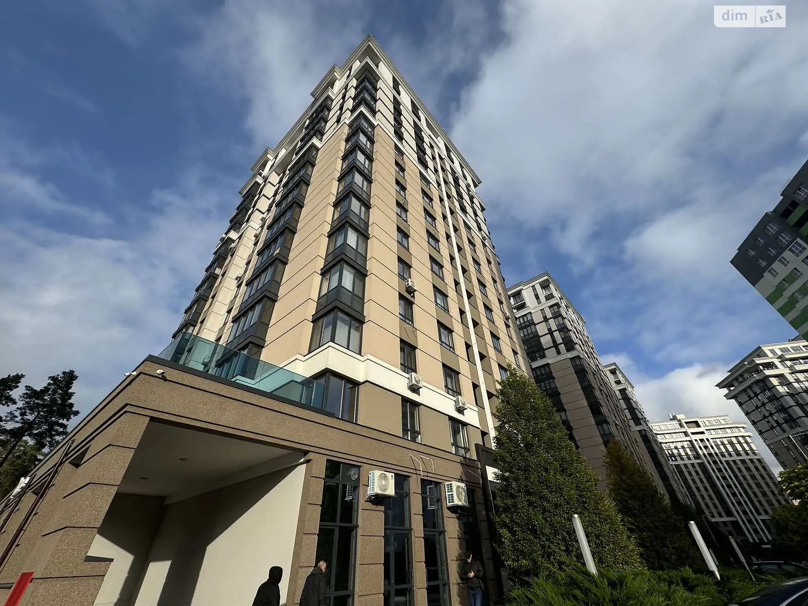 Продается 1-комнатная квартира 41 кв. м в Ирпене, ул. Университетская(Карла Маркса), 3/8 - фото 1