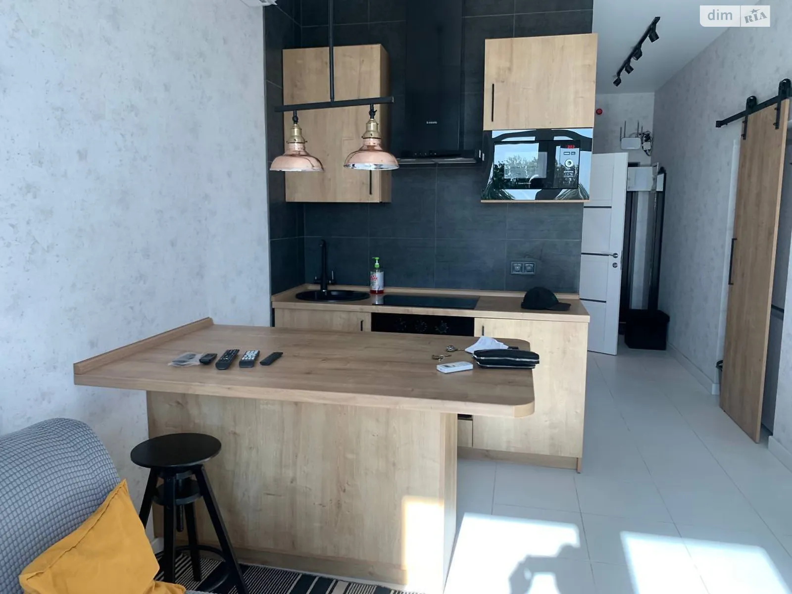 Продається 1-кімнатна квартира 44 кв. м у Одесі, бул. Італійський, 1В - фото 1