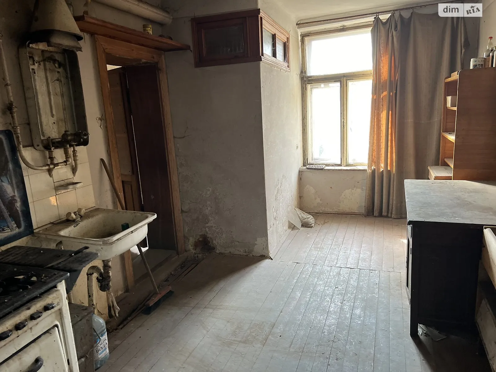 Продается 1-комнатная квартира 32.3 кв. м в Львове, ул. Нечуя-Левицкого - фото 1