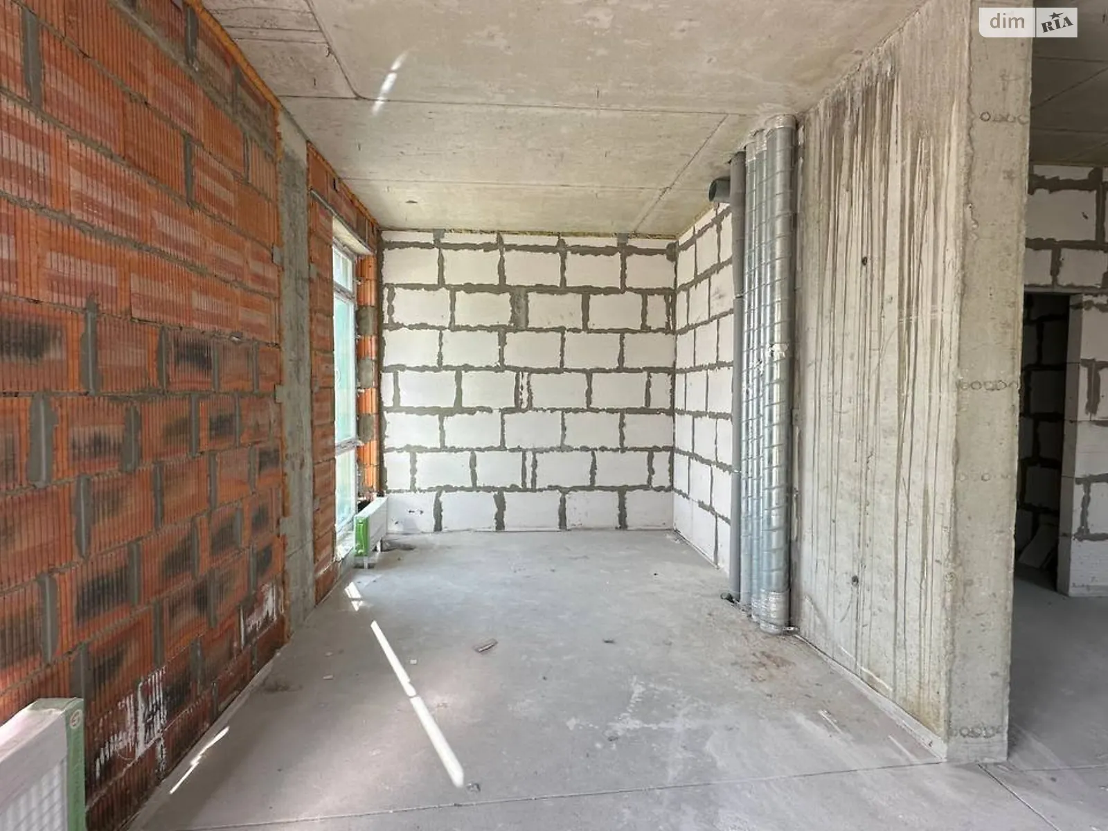 Продається 1-кімнатна квартира 67.1 кв. м у Одесі, вул. Дачна, 28 - фото 1