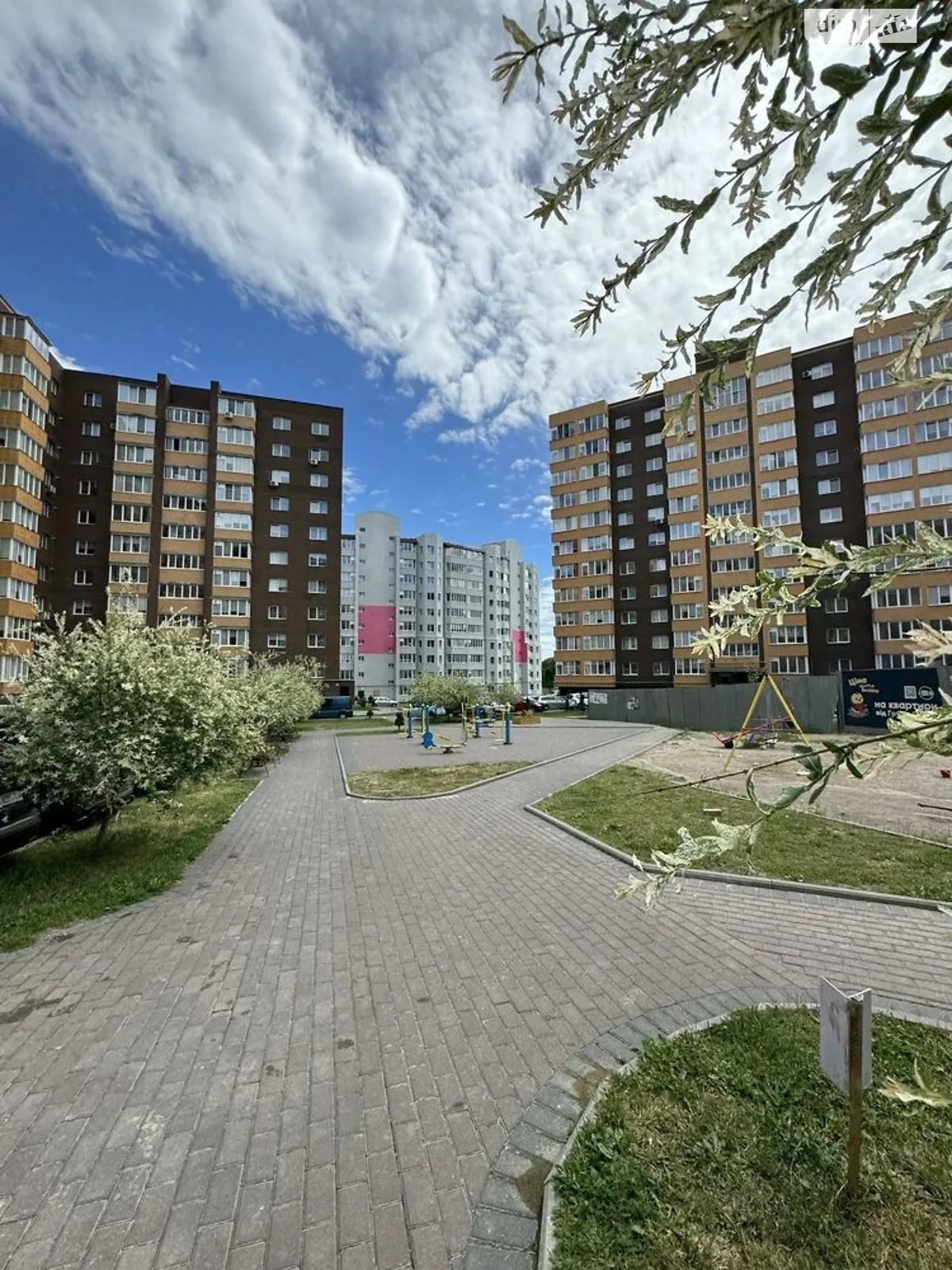 Продається 2-кімнатна квартира 65 кв. м у Рівному, вул. Соборна - фото 1
