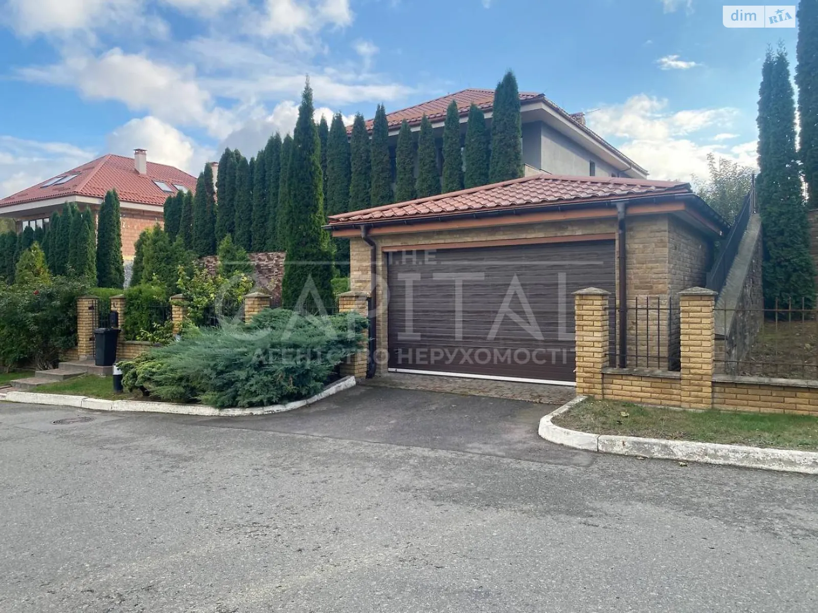 Продається будинок 2 поверховий 250 кв. м з балконом, цена: 450000 $ - фото 1