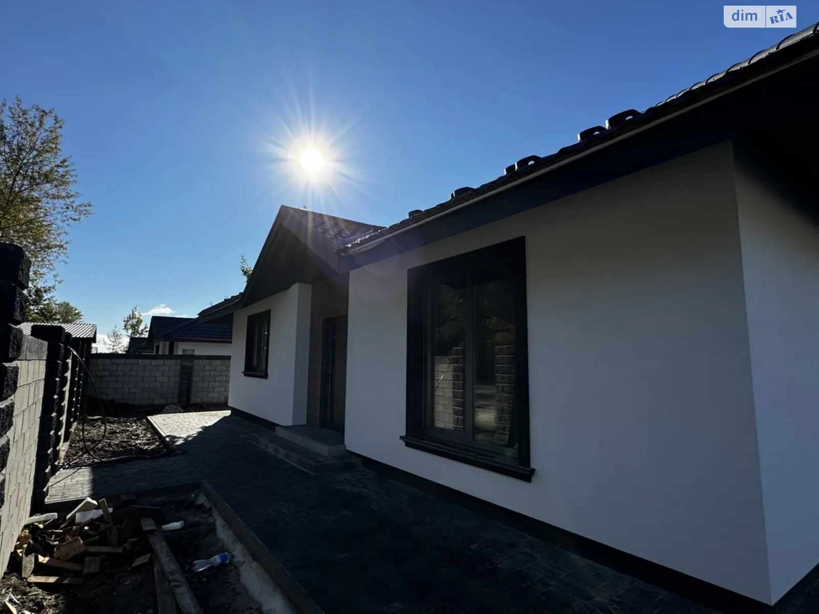Продается одноэтажный дом 103 кв. м с балконом, цена: 76000 $ - фото 1
