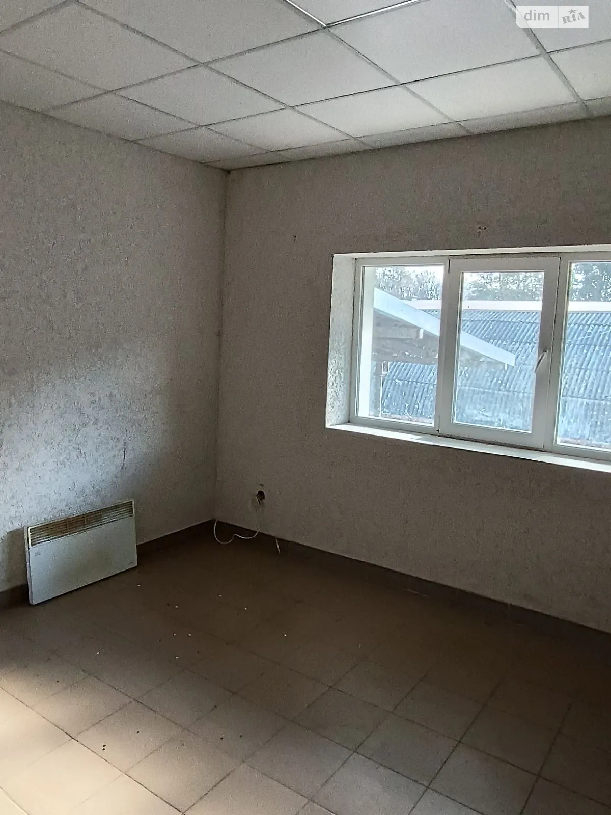 Сдается в аренду помещения свободного назначения 90.71 кв. м в 3-этажном здании, цена: 13500 грн - фото 1