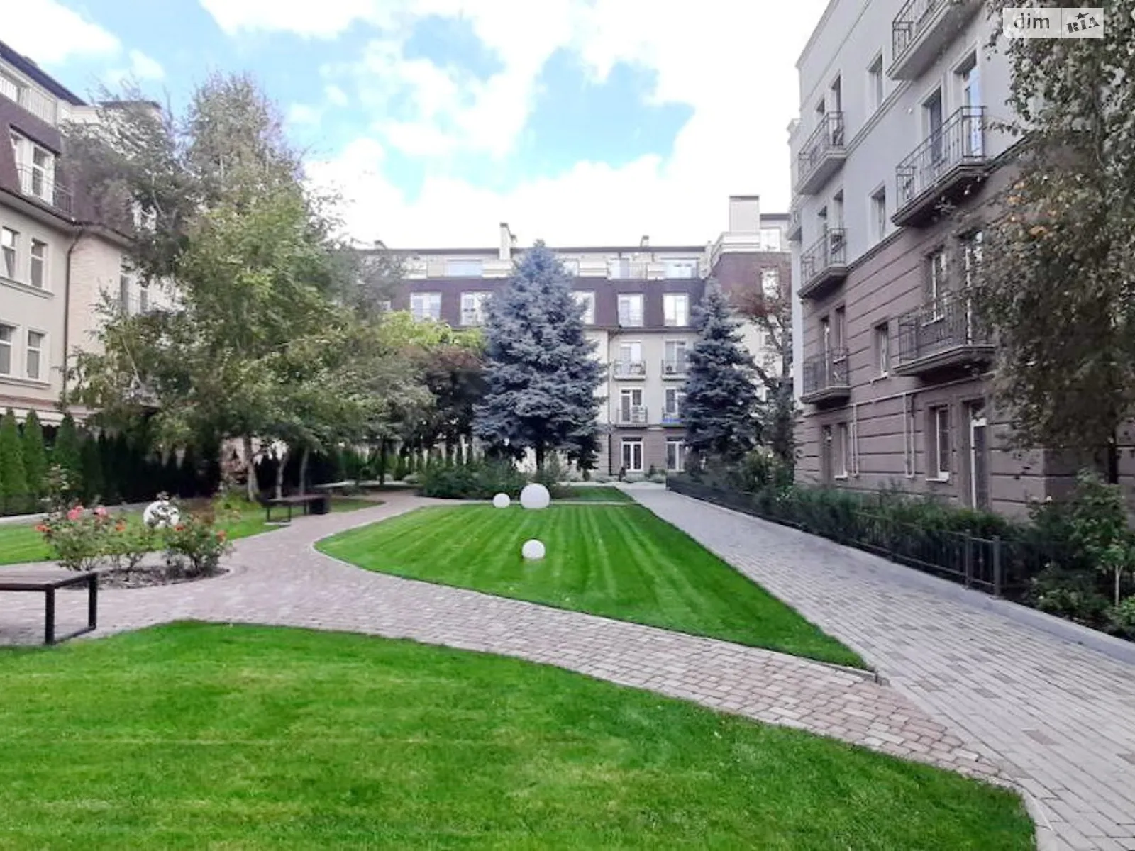 Продається 1-кімнатна квартира 40.1 кв. м у Одесі, пров. Травневий, 4 - фото 1