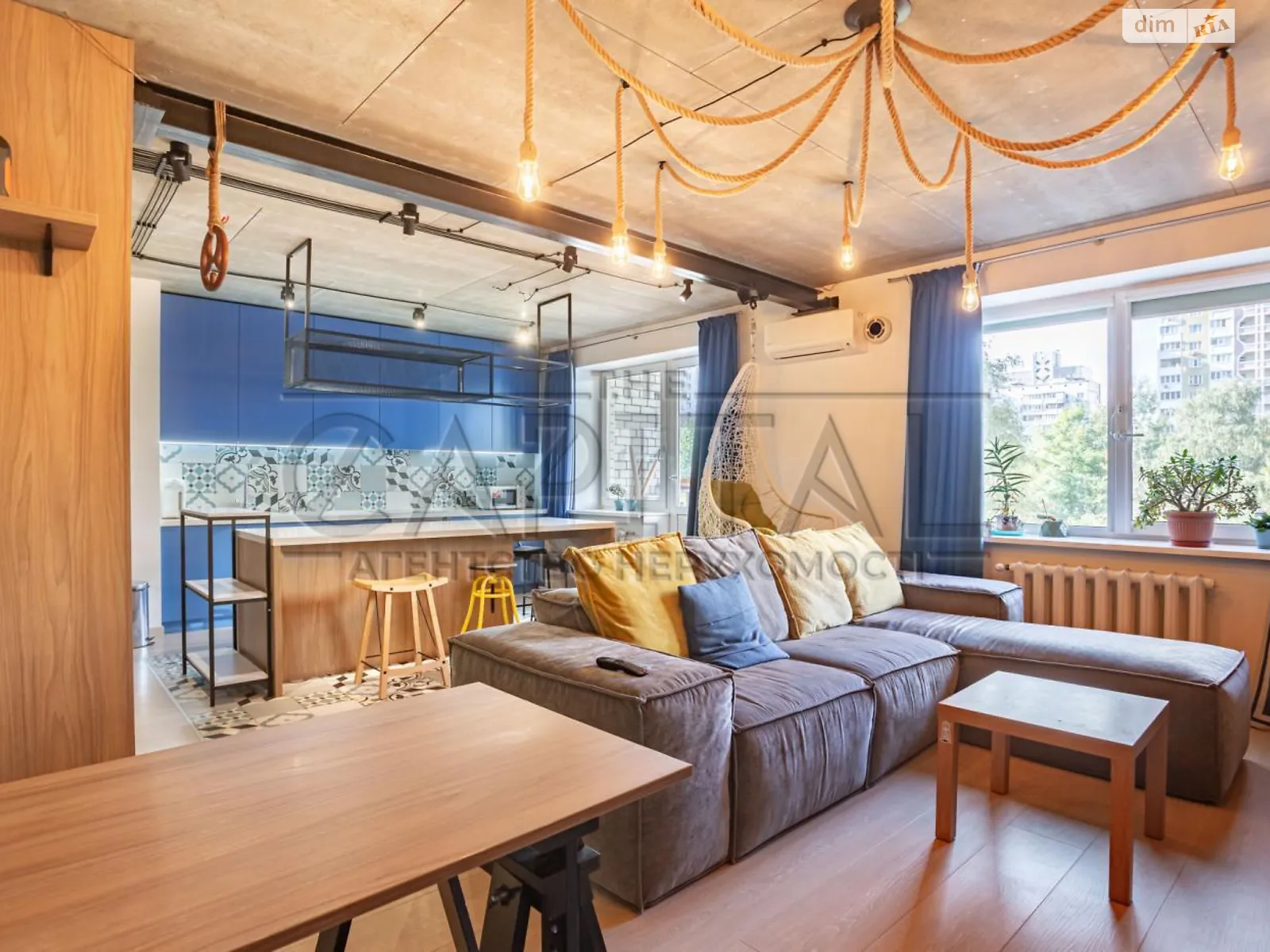 Продается 1-комнатная квартира 79 кв. м в Киеве, ул. Анны Ахматовой, 35А - фото 1