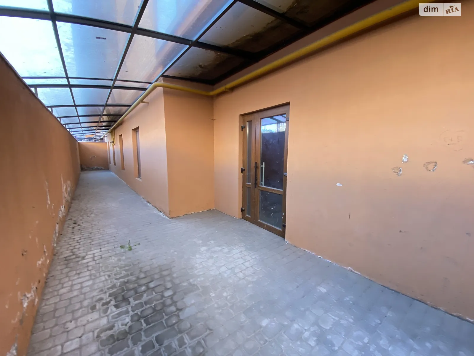 Продается объект сферы услуг 74 кв. м в 11-этажном здании, цена: 111000 $ - фото 1