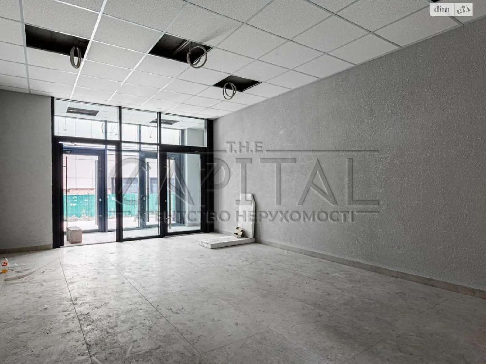Сдается в аренду офис 90 кв. м в бизнес-центре, цена: 2700 $ - фото 1