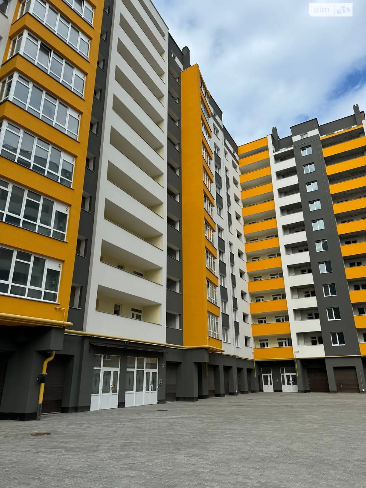 Продається 1-кімнатна квартира 48 кв. м у Хмельницькому, вул. Степана Бандери, 32/1 - фото 1