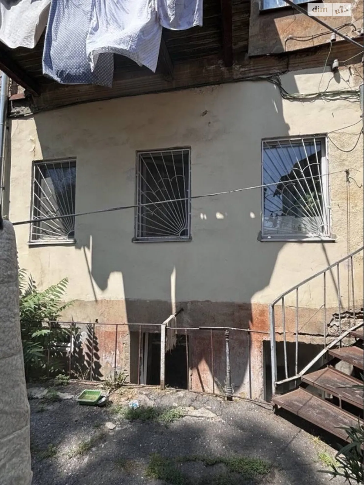 Продається 3-кімнатна квартира 50 кв. м у Одесі, вул. Мала Арнаутська - фото 1