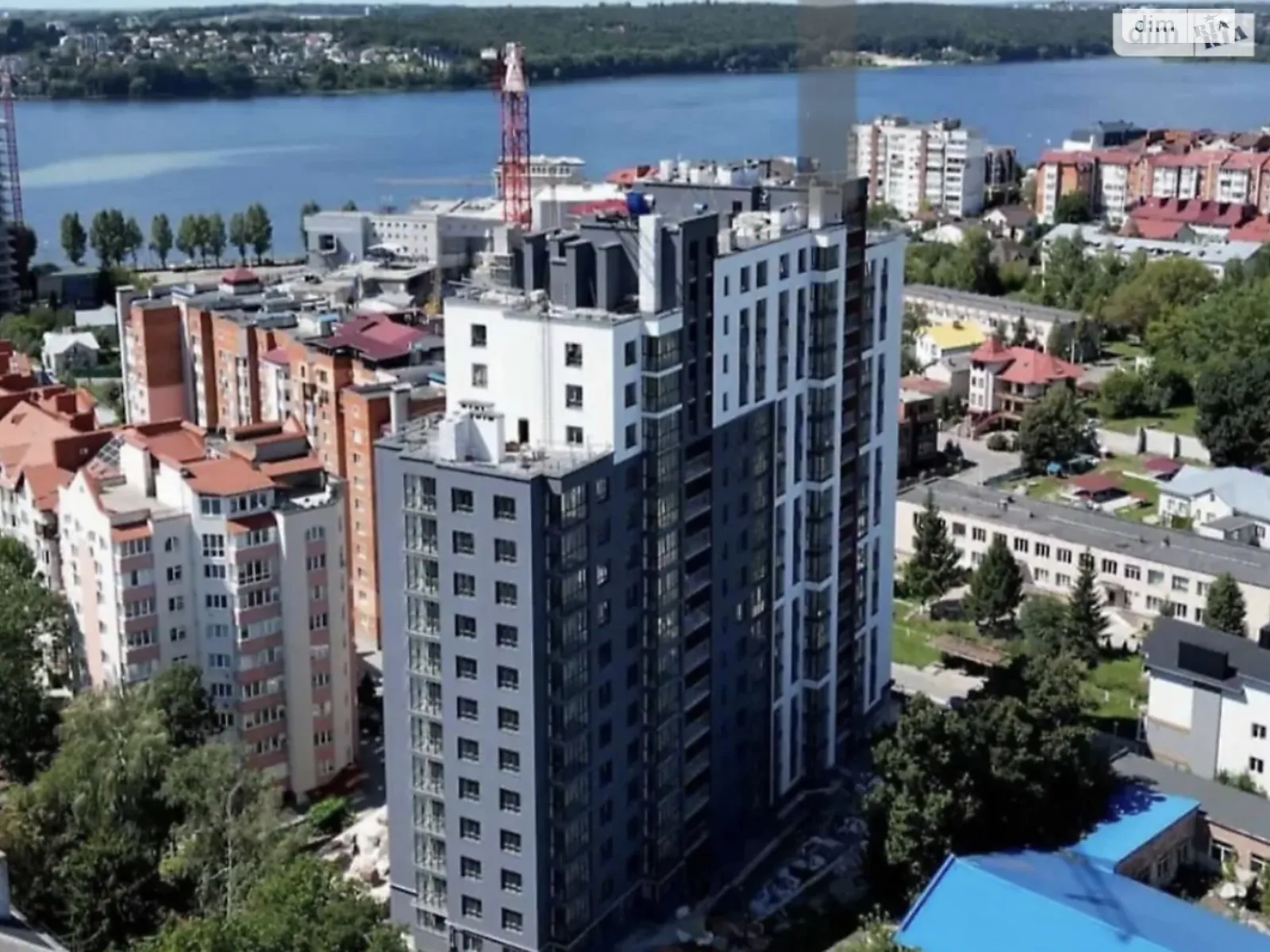 2-комнатная квартира 70.3 кв. м в Тернополе, ул. Полковника Данила Нечая, 25 - фото 1