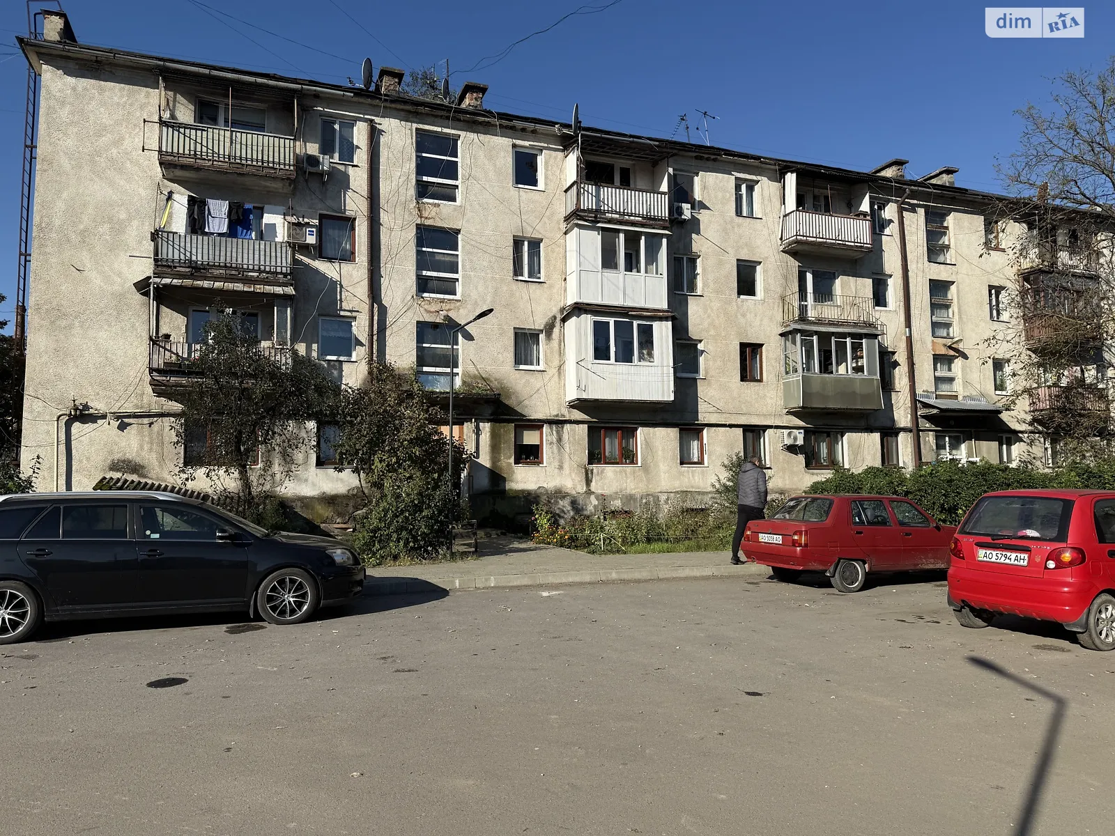 Продается 3-комнатная квартира 56.4 кв. м в Перечине, ул. Ужгородская(Октябрьская), 1 - фото 1