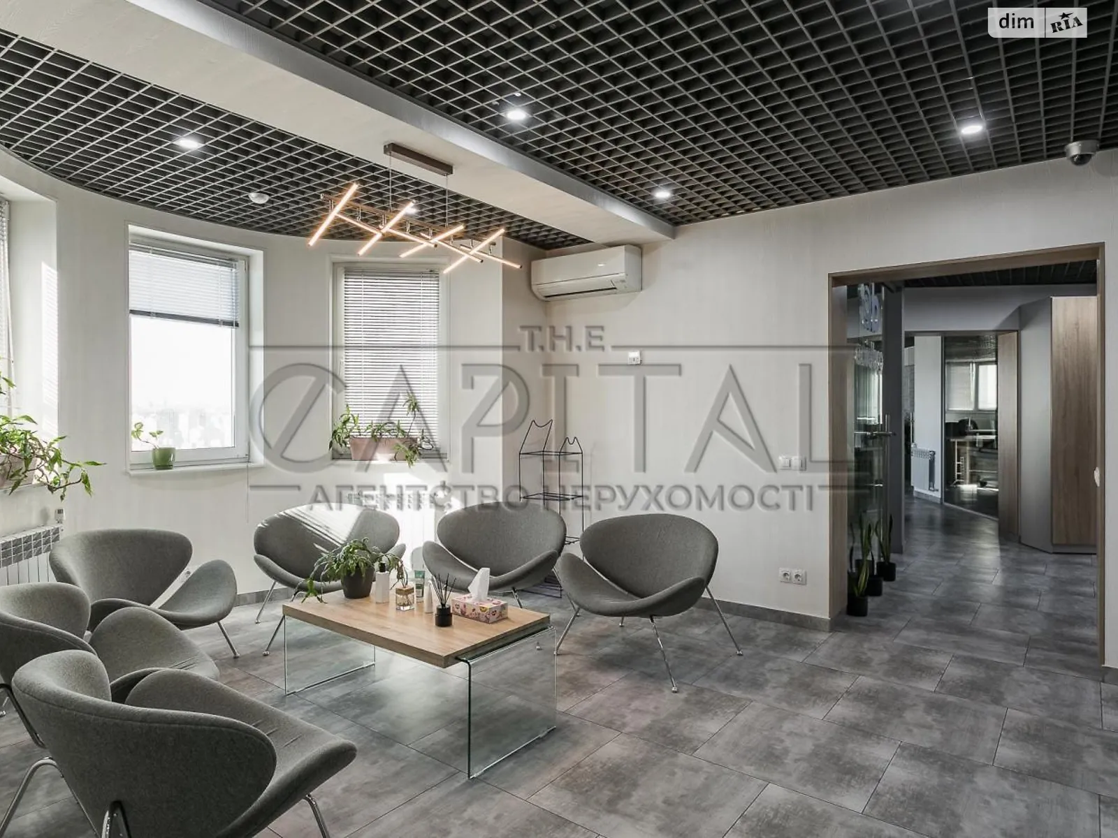 Сдается в аренду офис 430 кв. м в бизнес-центре, цена: 3000 $ - фото 1
