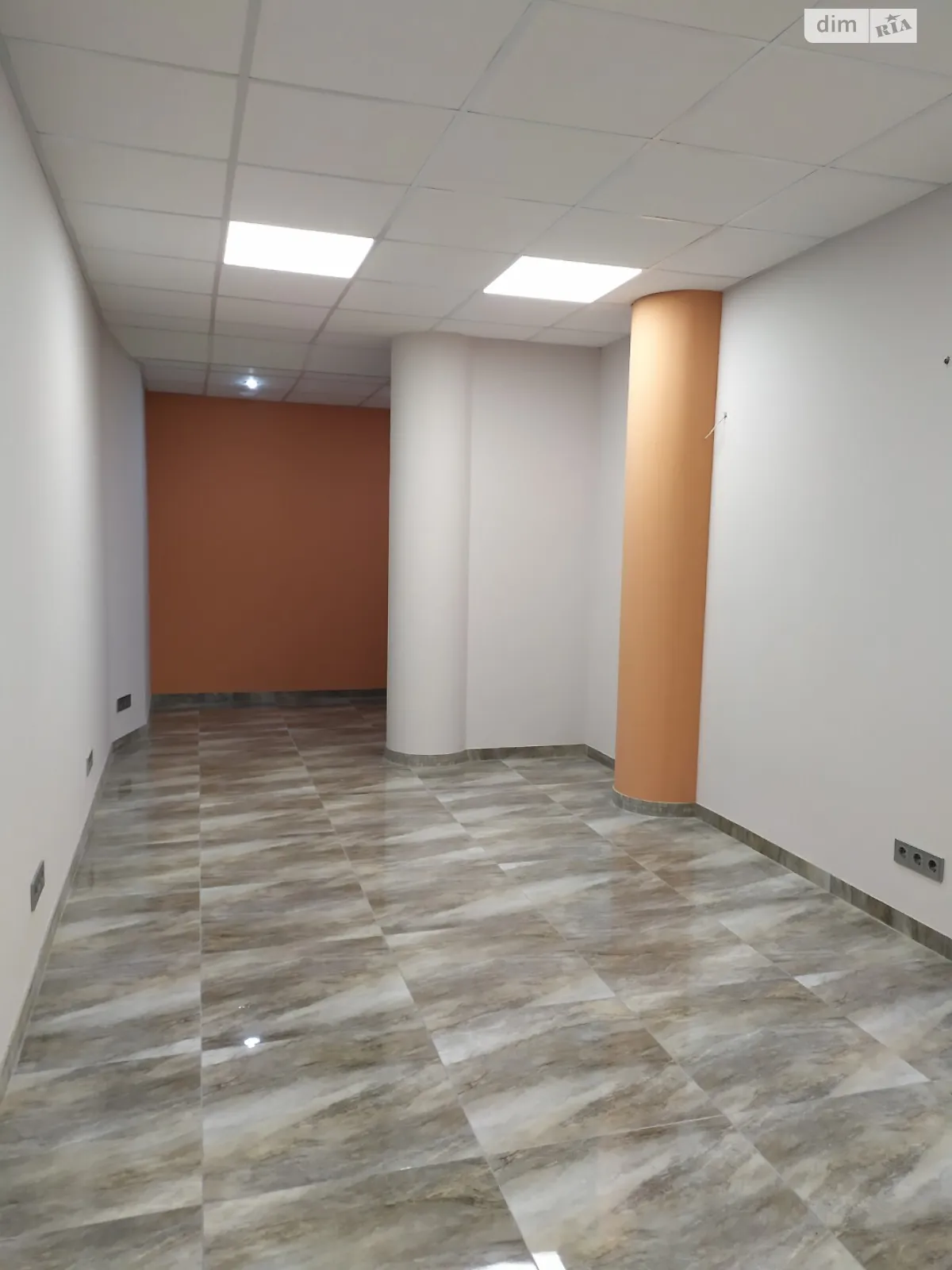 Продается помещения свободного назначения 30 кв. м в 24-этажном здании, цена: 34000 $ - фото 1
