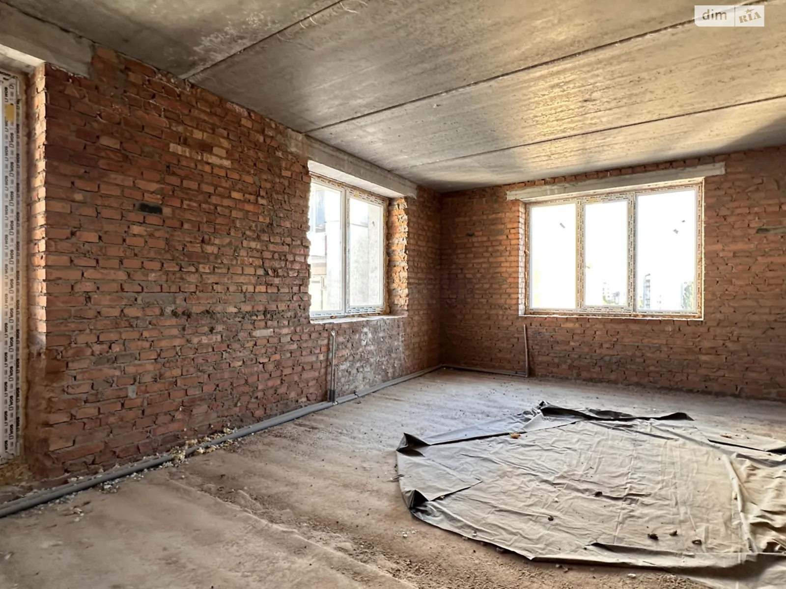 Продается 3-комнатная квартира 120 кв. м в Хмельницком, ул. Озерная - фото 1