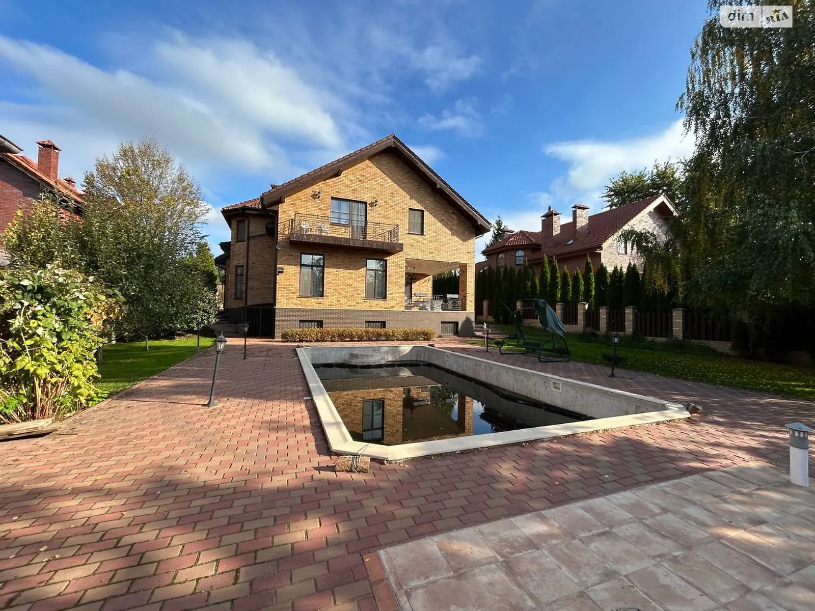 Продается дом на 2 этажа 493.8 кв. м с верандой, цена: 970000 $ - фото 1