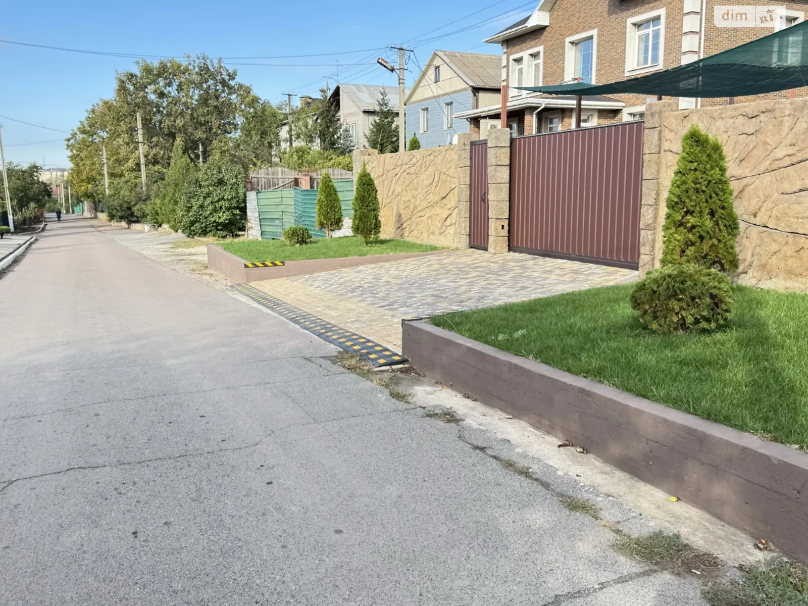 Продается одноэтажный дом 180 кв. м с камином, цена: 120000 $ - фото 1