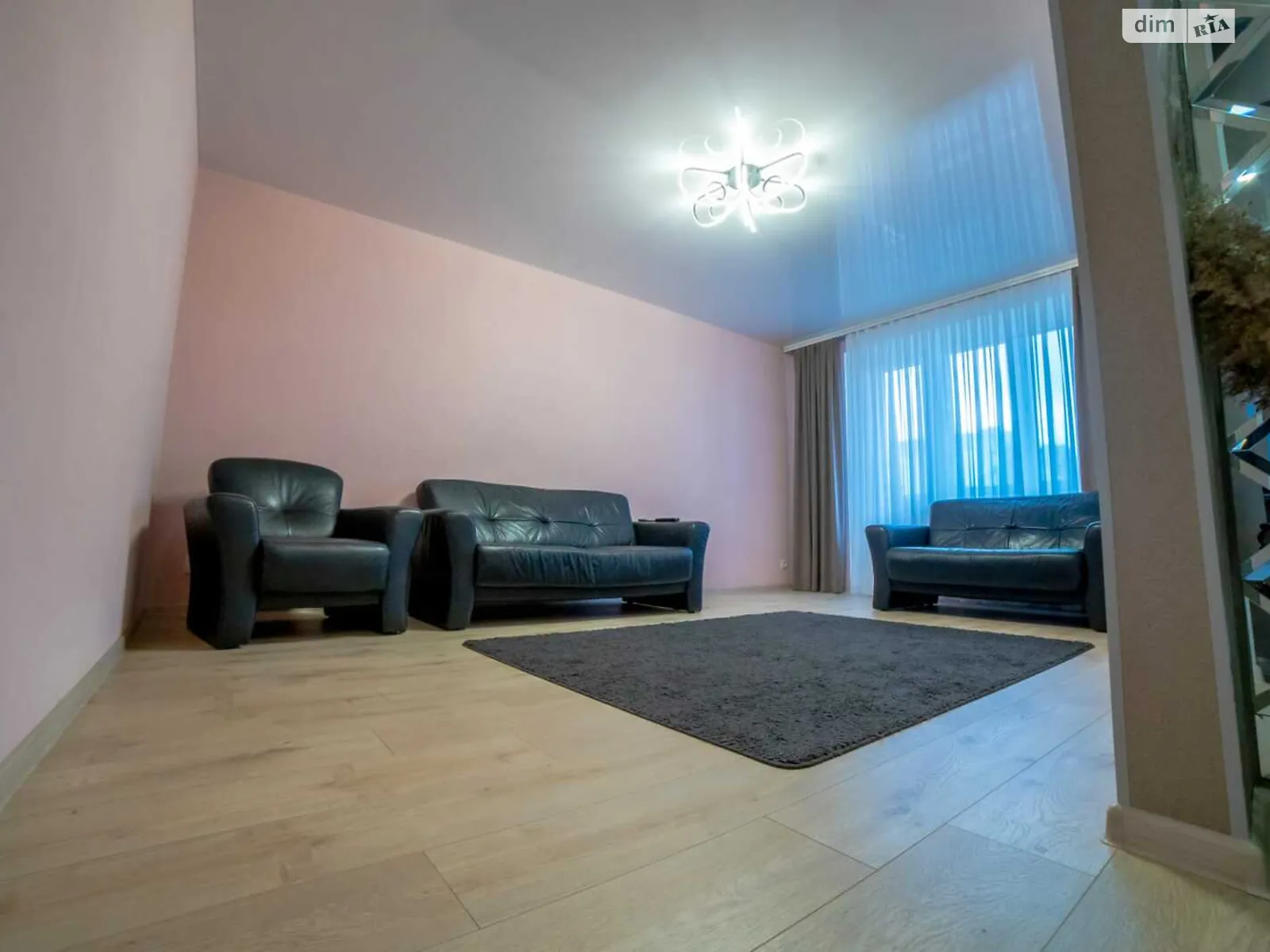 Продається 3-кімнатна квартира 61 кв. м у Бердичеві, вул. Богдана Хмельницького, 28 - фото 1