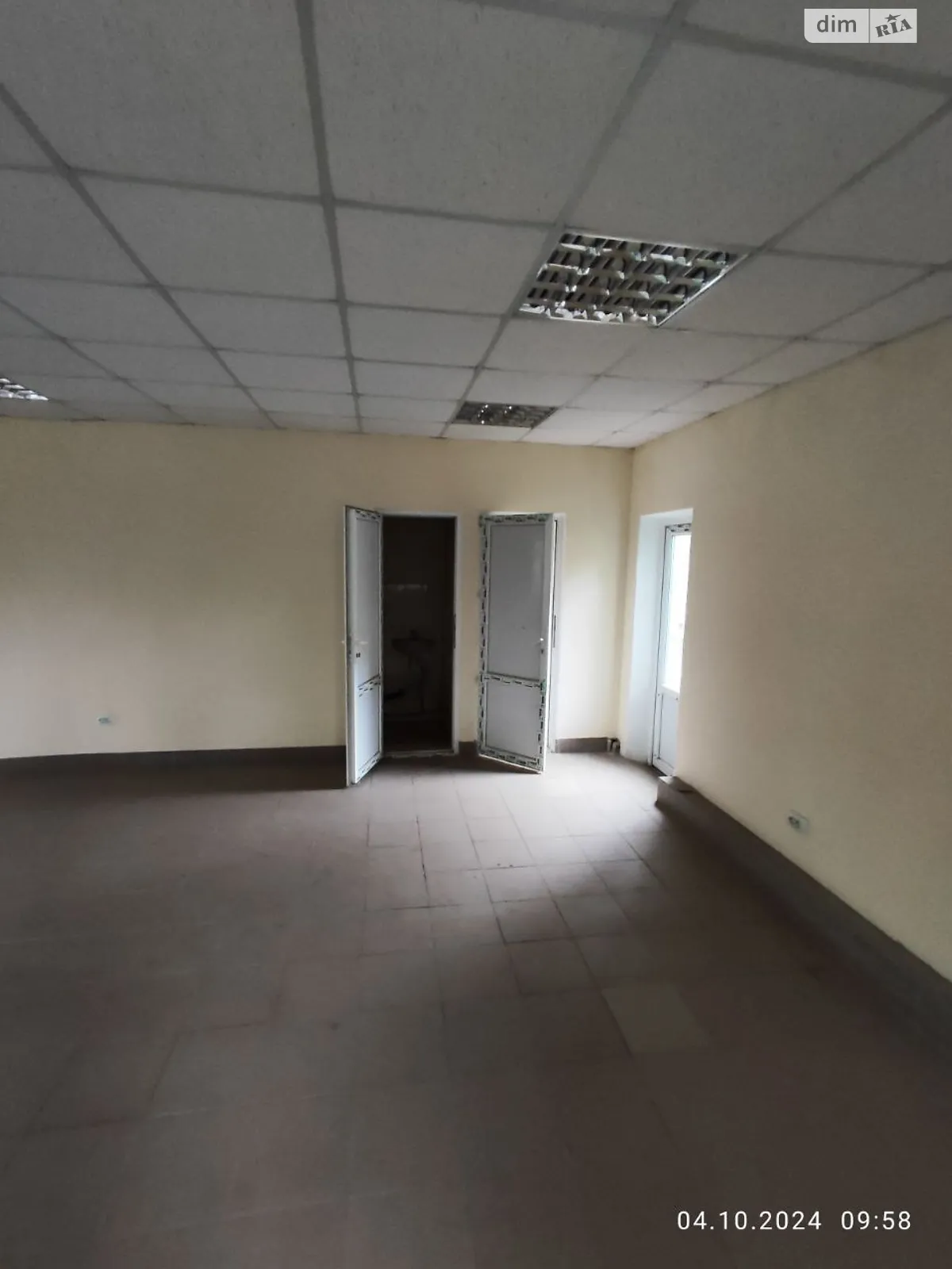 Сдается в аренду помещения свободного назначения 75 кв. м в 3-этажном здании, цена: 9375 грн - фото 1