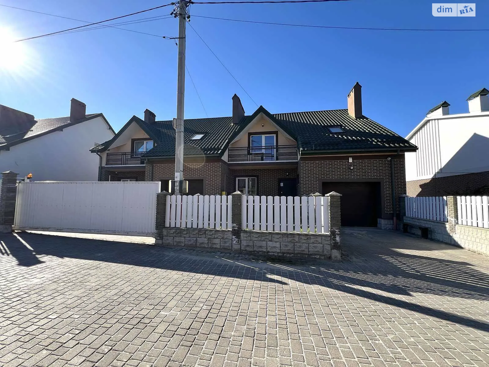 Продається частина будинку 167 кв. м з гаражем, цена: 250000 € - фото 1