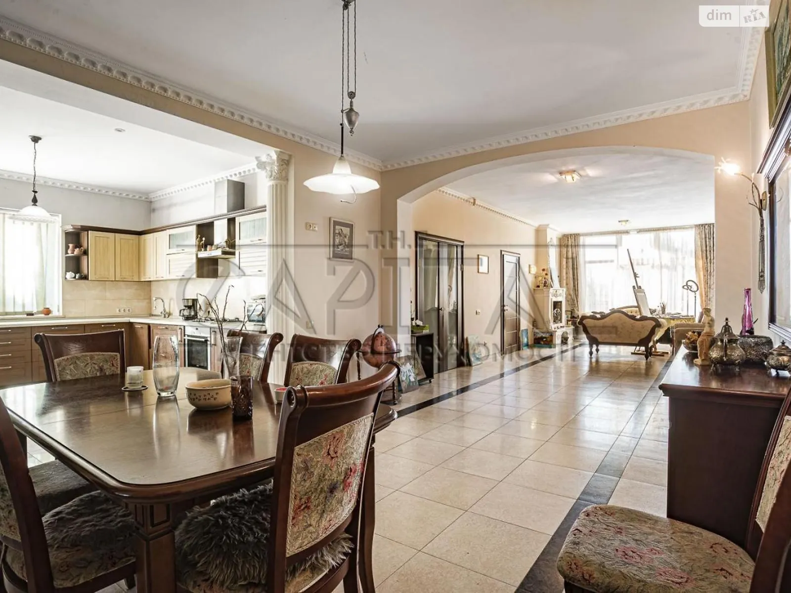 Сдается в аренду дом на 2 этажа 464 кв. м с подвалом, цена: 2200 $ - фото 1