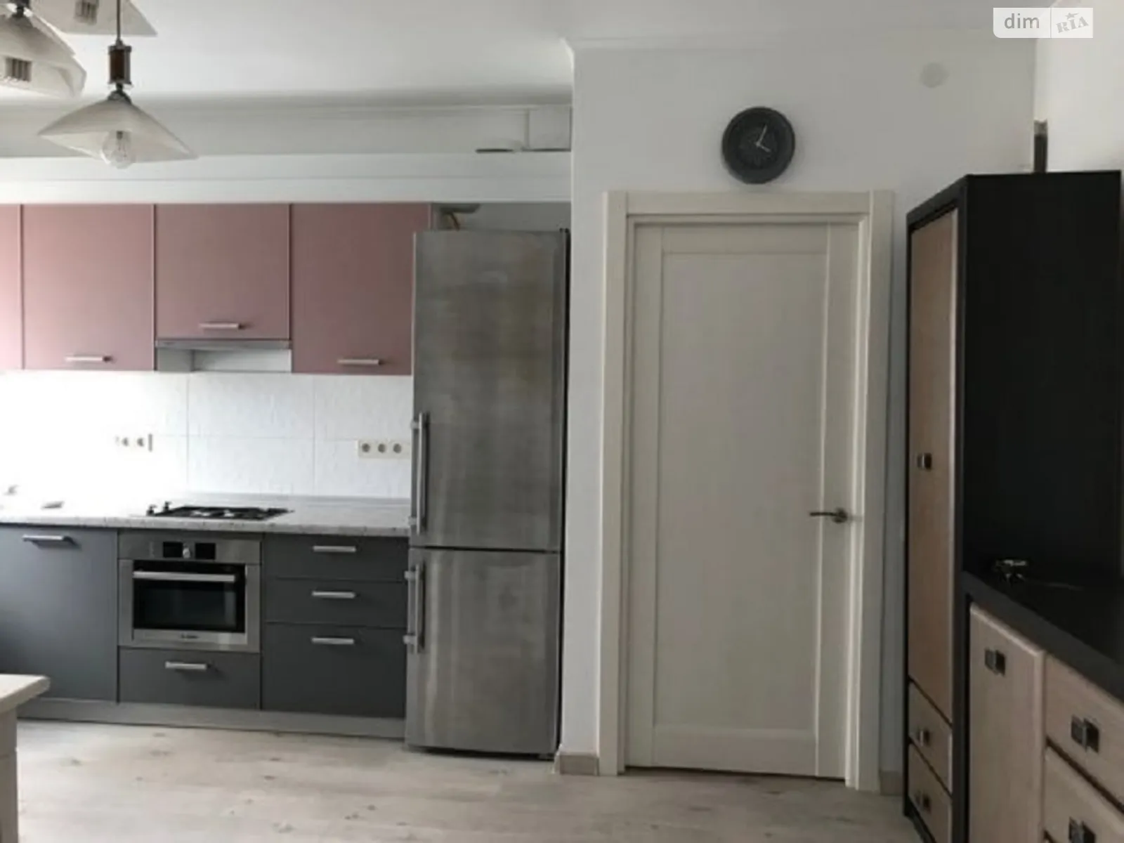 Сдается в аренду 1-комнатная квартира 44 кв. м в Львове, ул. Креховская - фото 1