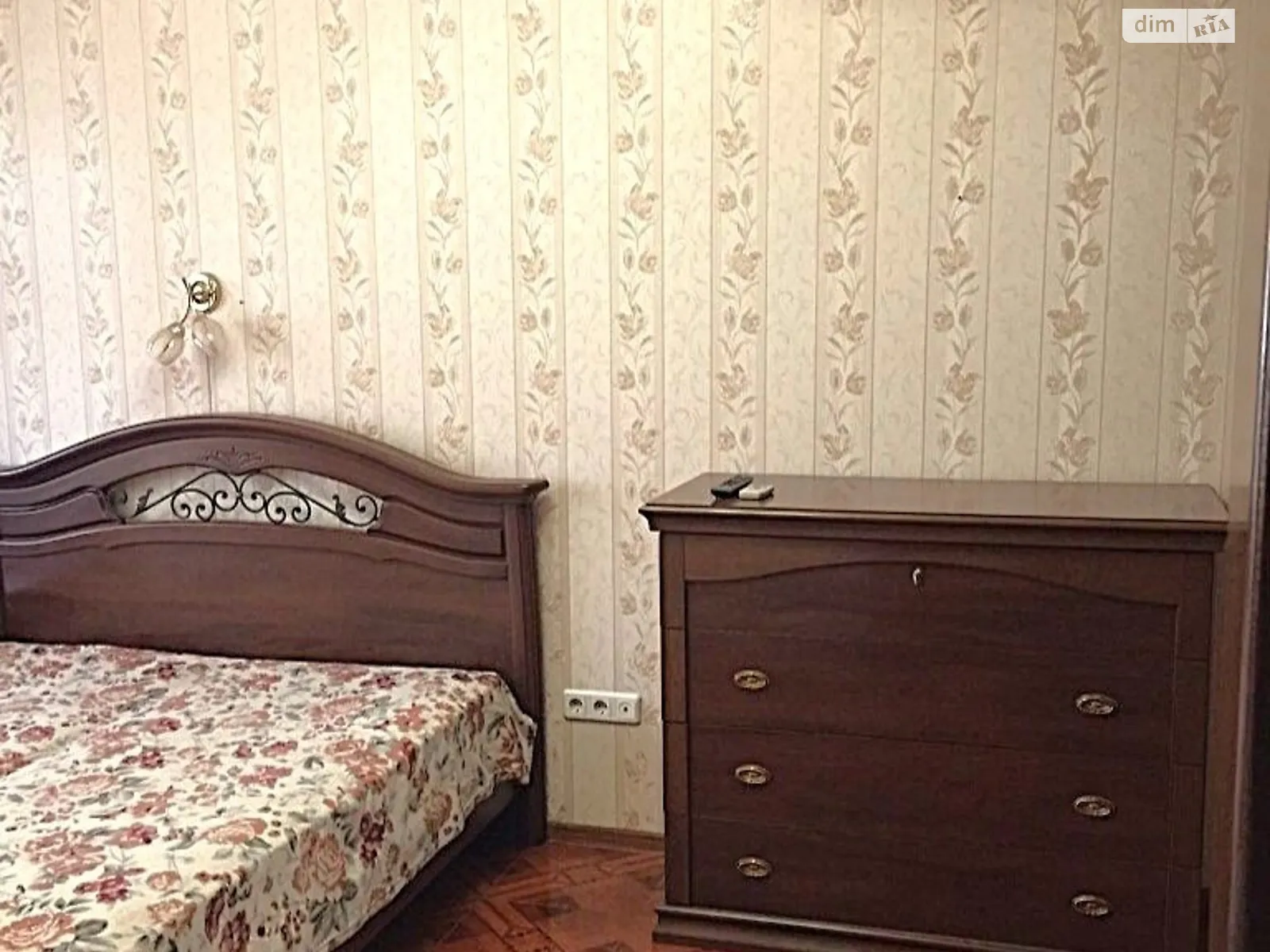 Продается 1-комнатная квартира 41.1 кв. м в Одессе, ул. Дюковская, 8 - фото 1