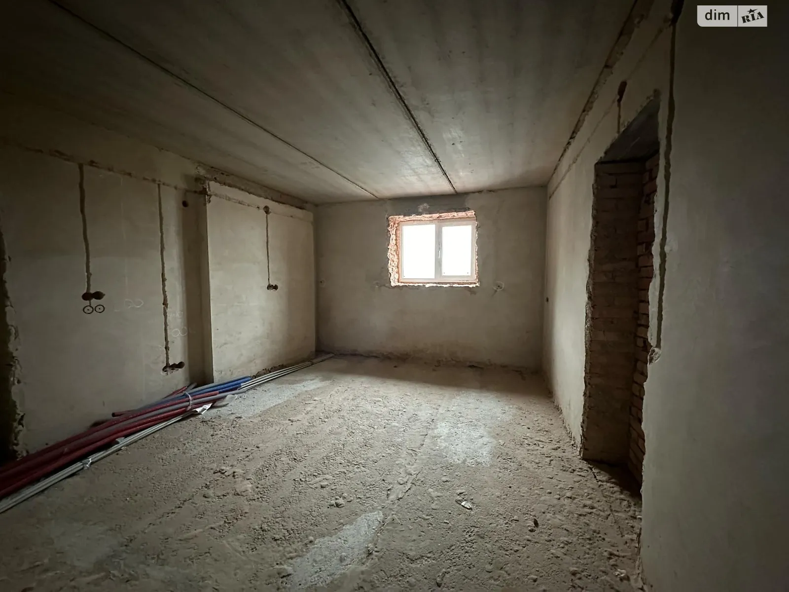 Продается 2-комнатная квартира 70 кв. м в Ровно, ул. Соборная - фото 1