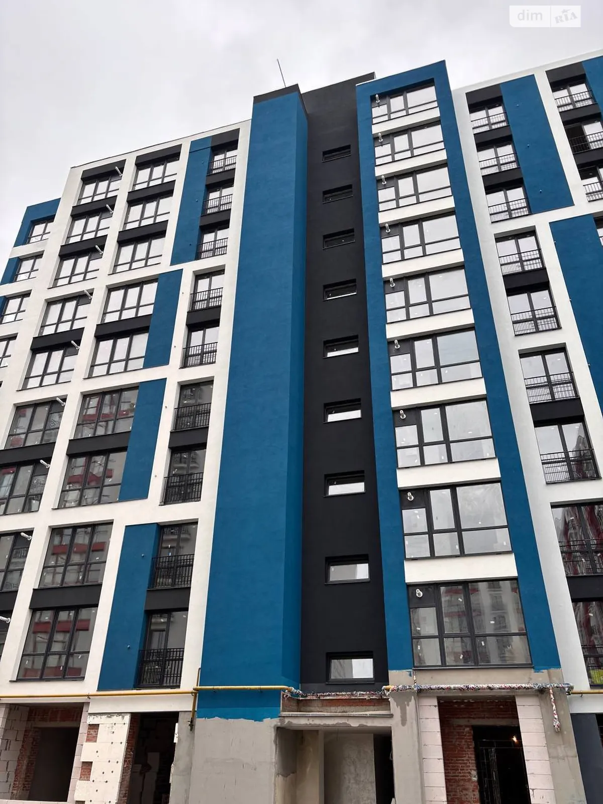 Продается 3-комнатная квартира 89.7 кв. м в Ивано-Франковске, ул. Бастионна - фото 1