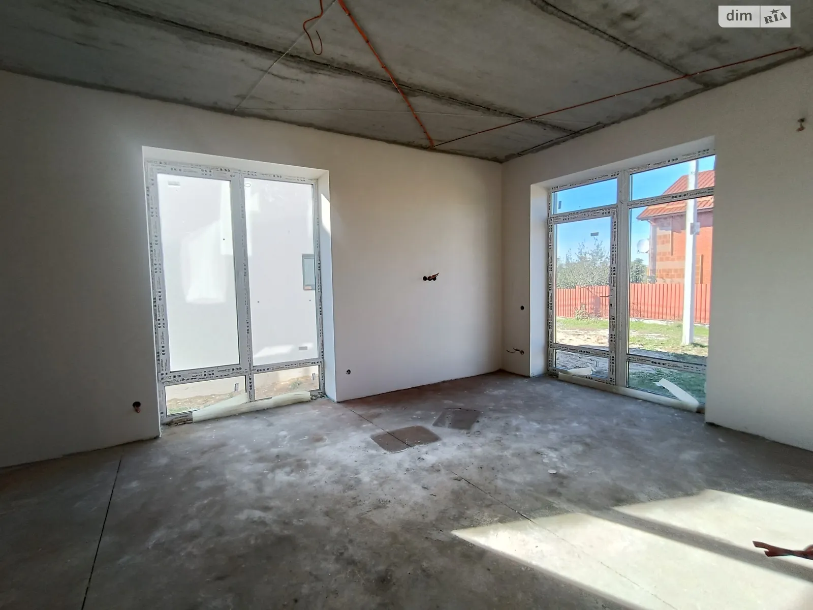 Продается дом на 2 этажа 115 кв. м с верандой, цена: 130000 $ - фото 1
