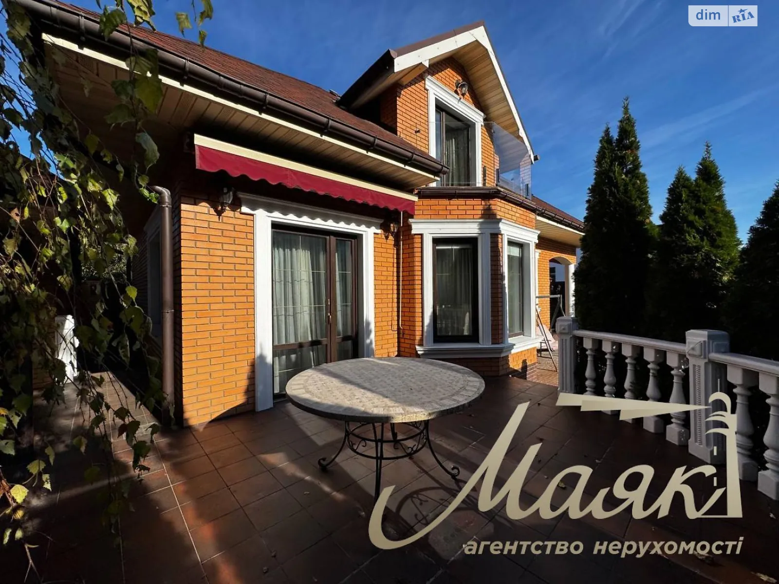 Сдается в аренду дом на 2 этажа 250 кв. м с бассейном, цена: 3500 $ - фото 1