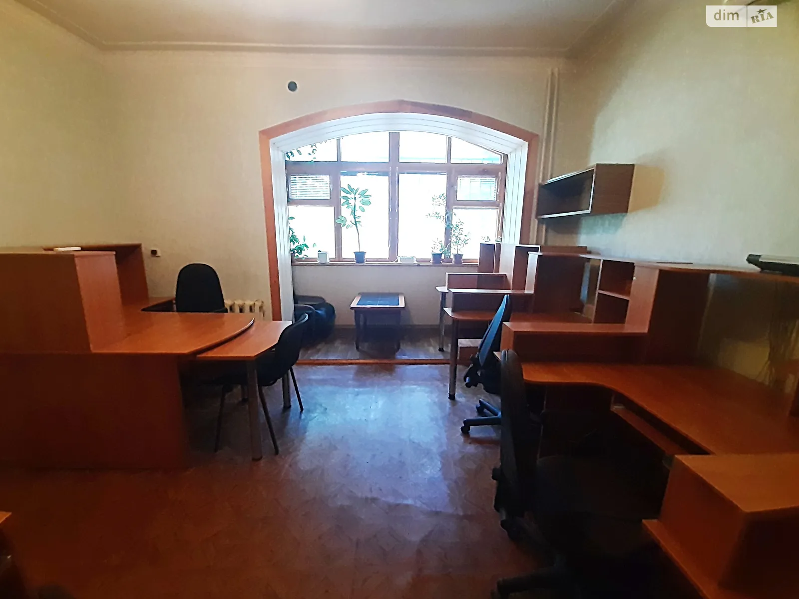 Продається офіс 47.1 кв. м в бізнес-центрі, цена: 16500 $ - фото 1