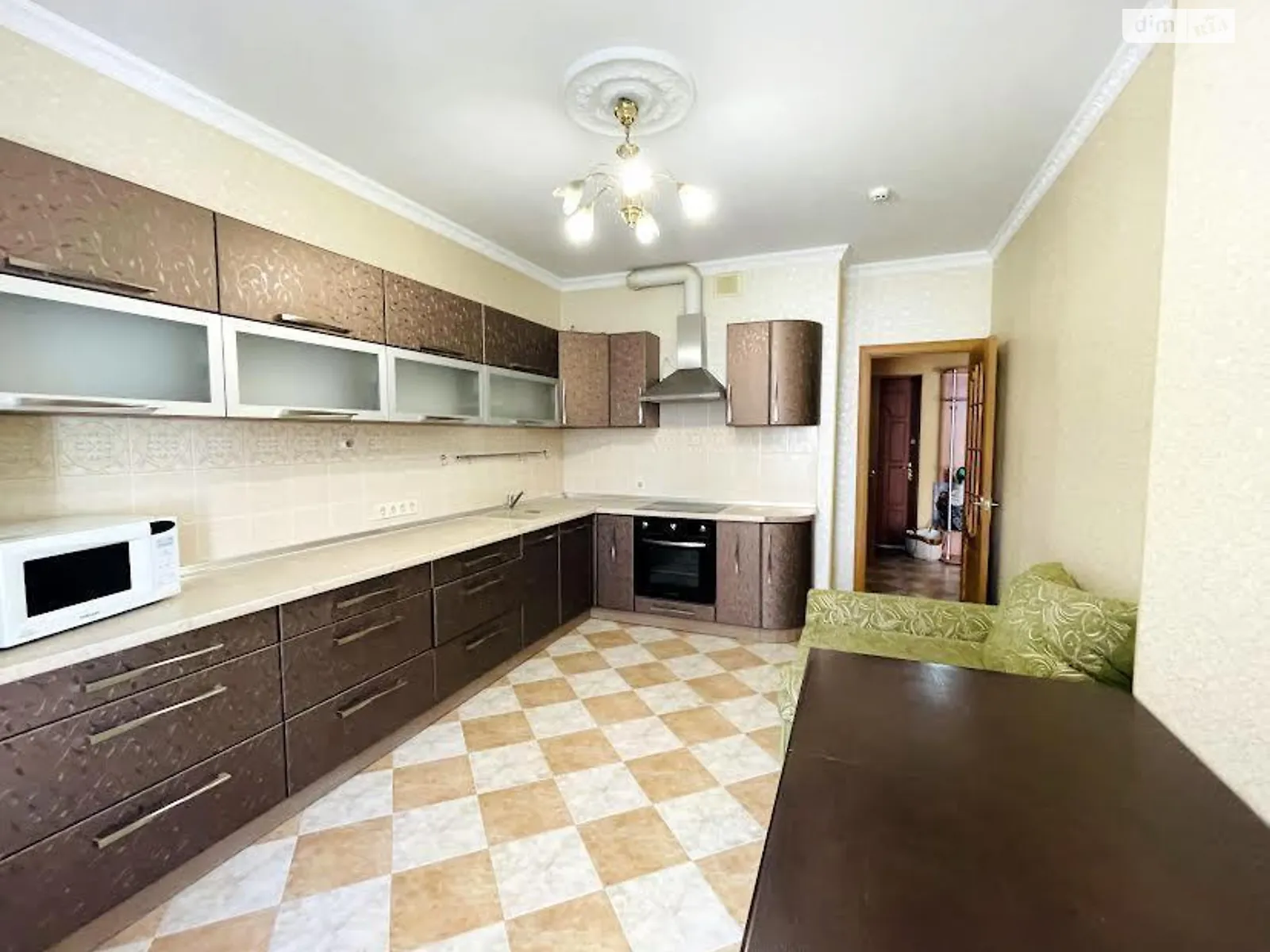 Продается 1-комнатная квартира 53.3 кв. м в Киеве, ул. Анны Ахматовой, 34 - фото 1