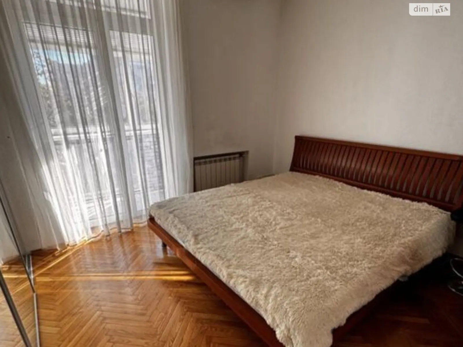 Сдается в аренду 4-комнатная квартира 100 кв. м в Киеве, ул. Гарматная, 16/85 - фото 1