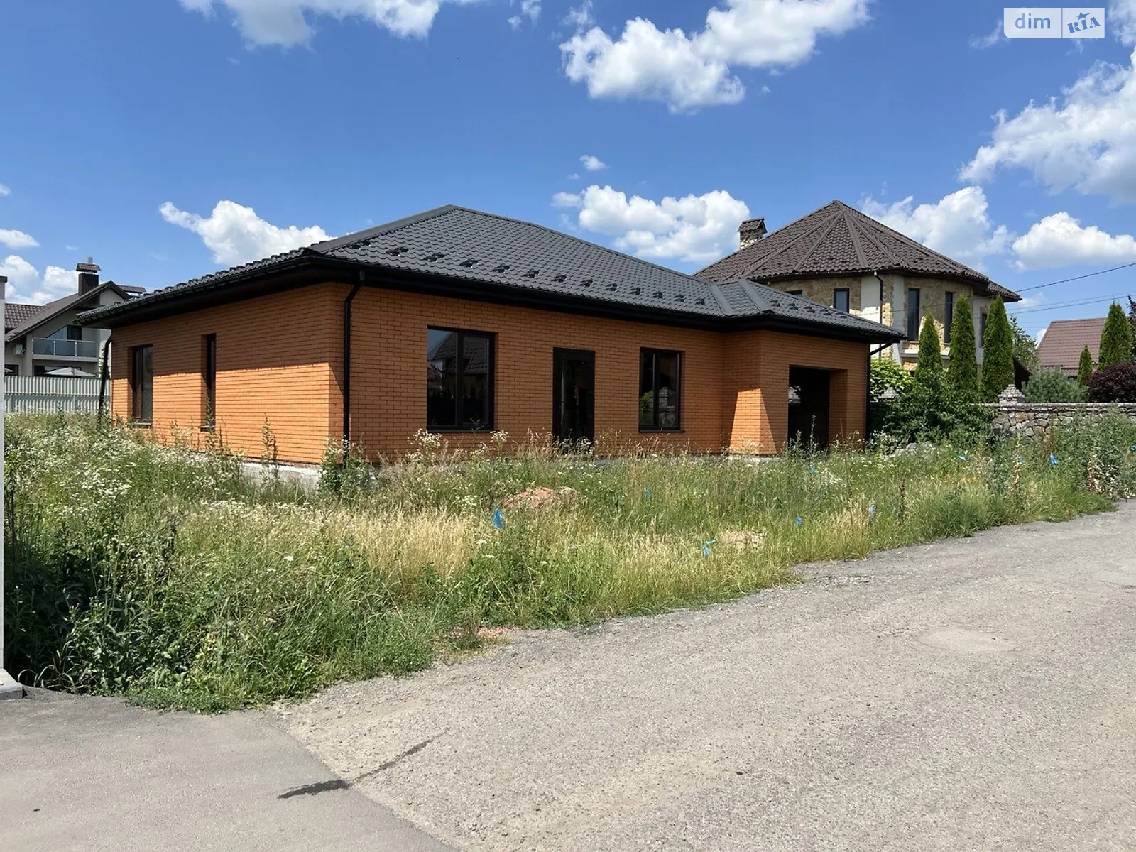 Продается одноэтажный дом 110 кв. м с участком, цена: 115000 $ - фото 1