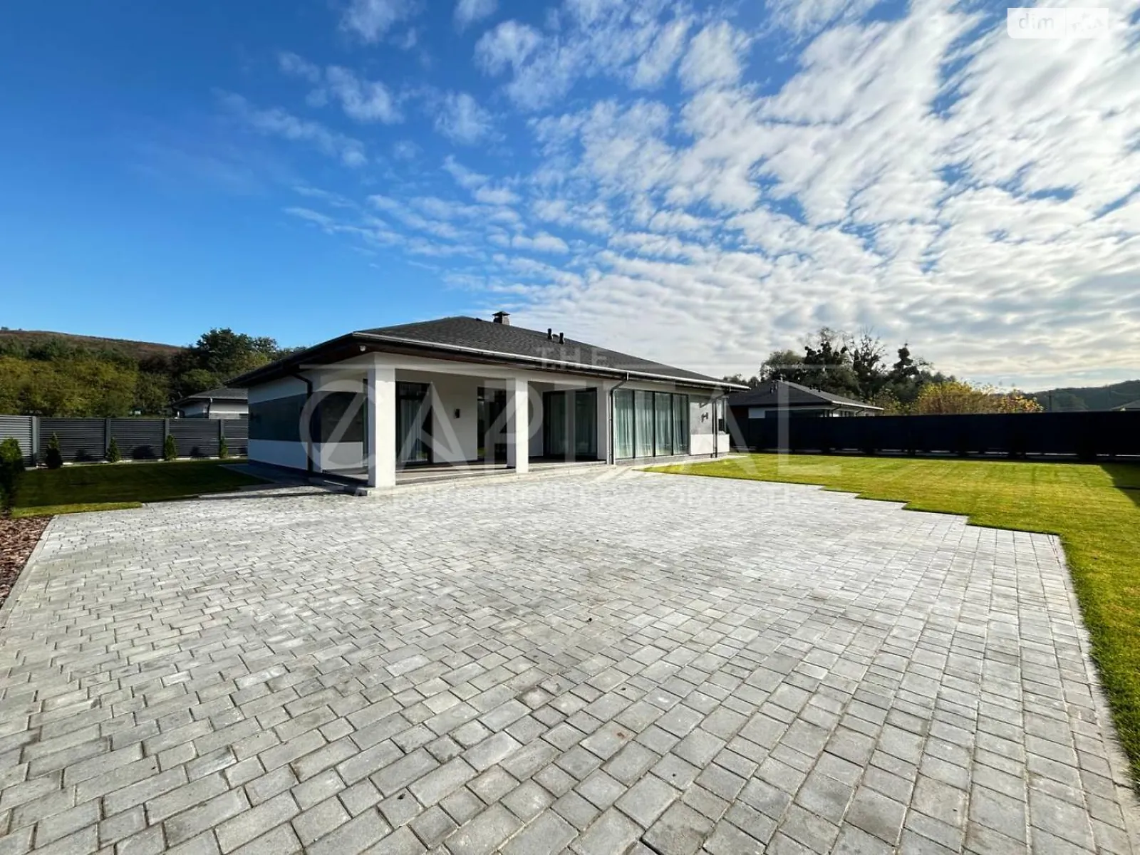 Продается одноэтажный дом 178 кв. м с мансардой, цена: 356000 $ - фото 1