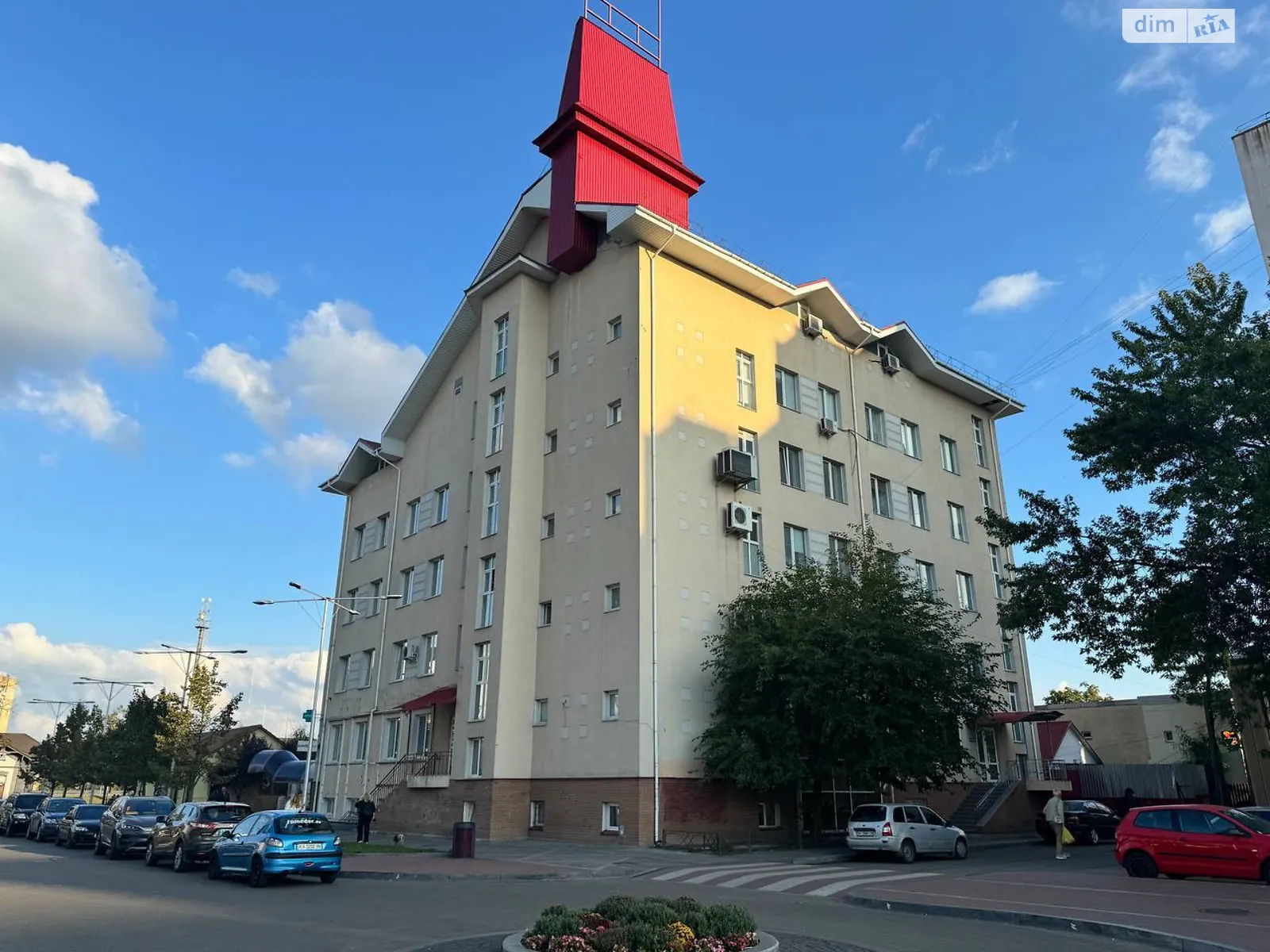 Сдается в аренду офис 168.2 кв. м в бизнес-центре, цена: 1682 $ - фото 1