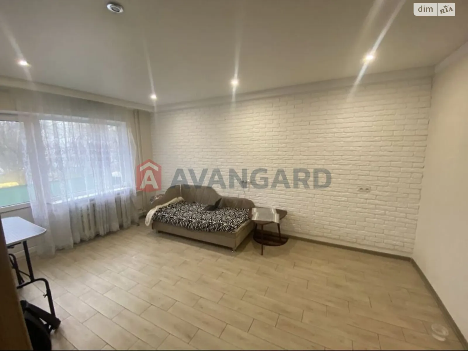2-комнатная квартира 48 кв. м в Запорожье, ул. Энтузиастов, 4 - фото 1