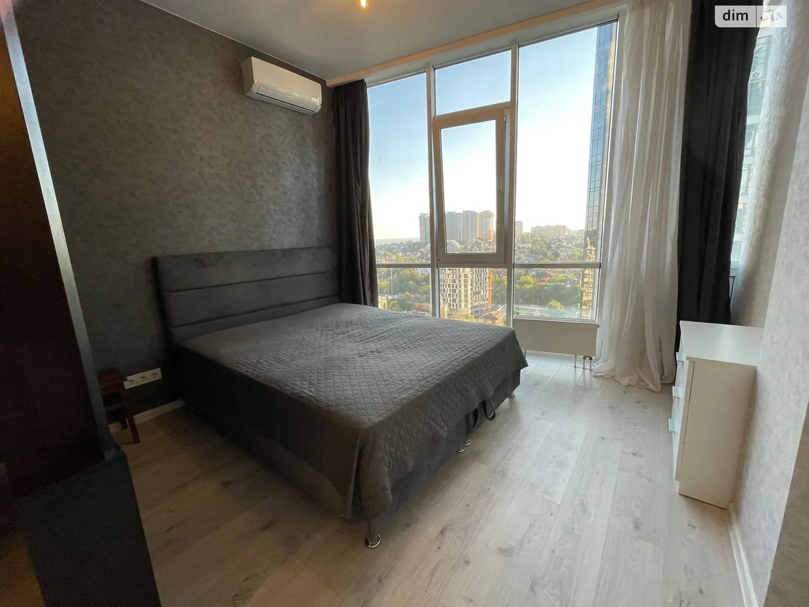 Продается 1-комнатная квартира 36 кв. м в Одессе, плато Аркадийское(Гагаринское), 5/2 - фото 1