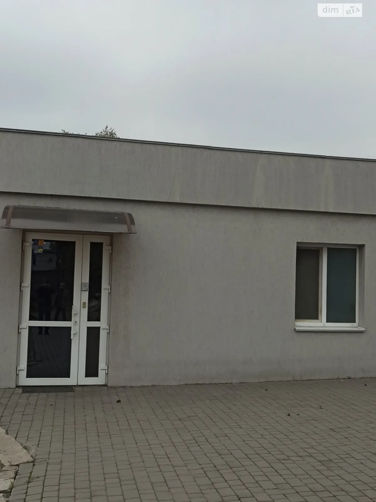 Продается помещения свободного назначения 1000 кв. м в 1-этажном здании, цена: 580000 $ - фото 1