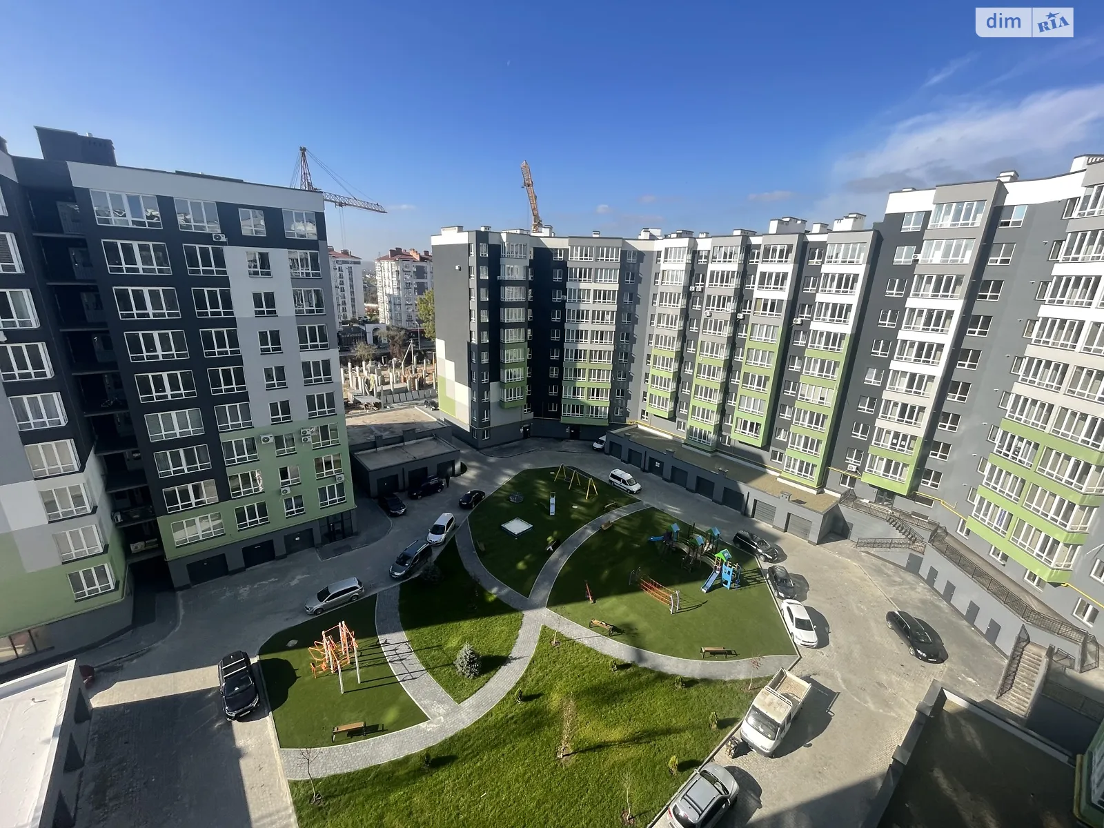 Продается 3-комнатная квартира 91 кв. м в Криховцах, ул. Приозерная - фото 1