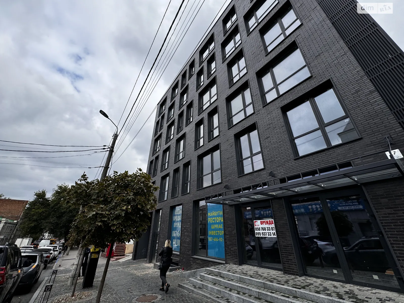 Сдается в аренду помещения свободного назначения 211 кв. м в 6-этажном здании, цена: 1688 $ - фото 1