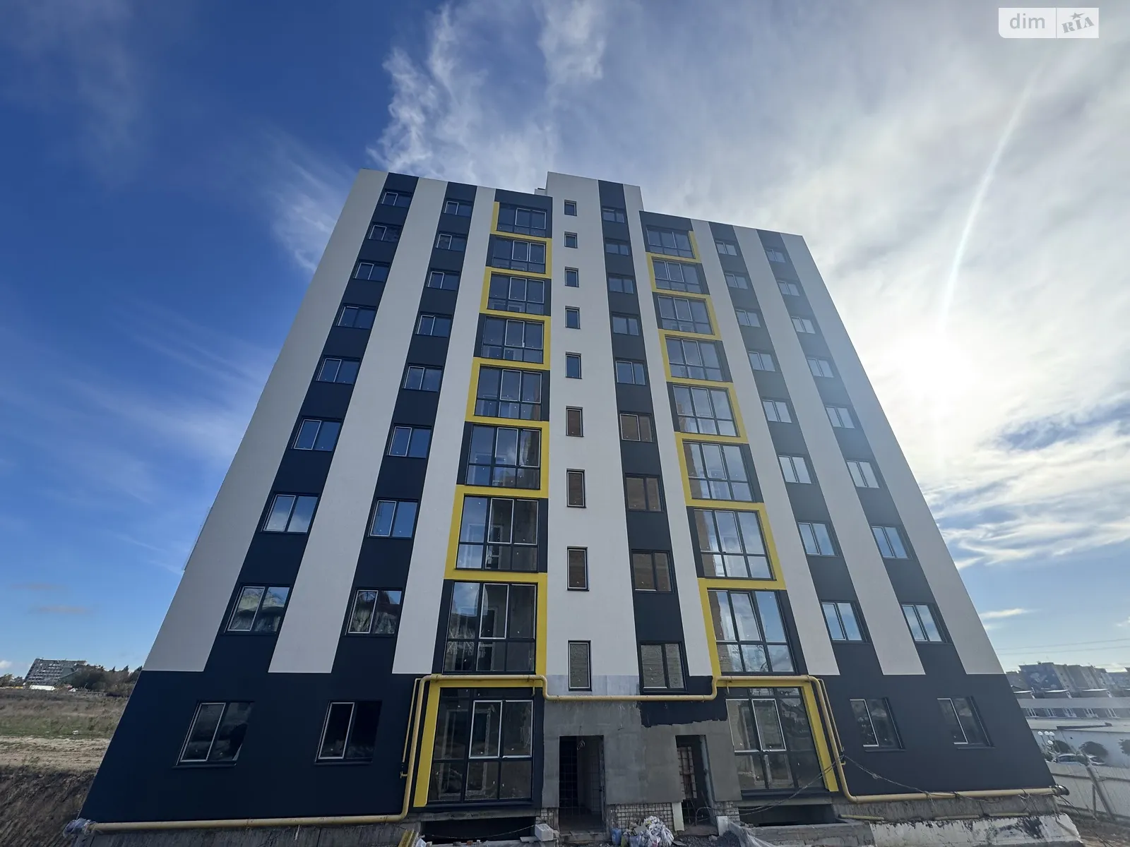 Продается 1-комнатная квартира 43 кв. м в Зарванцах, ул. Одесская, 3 - фото 1